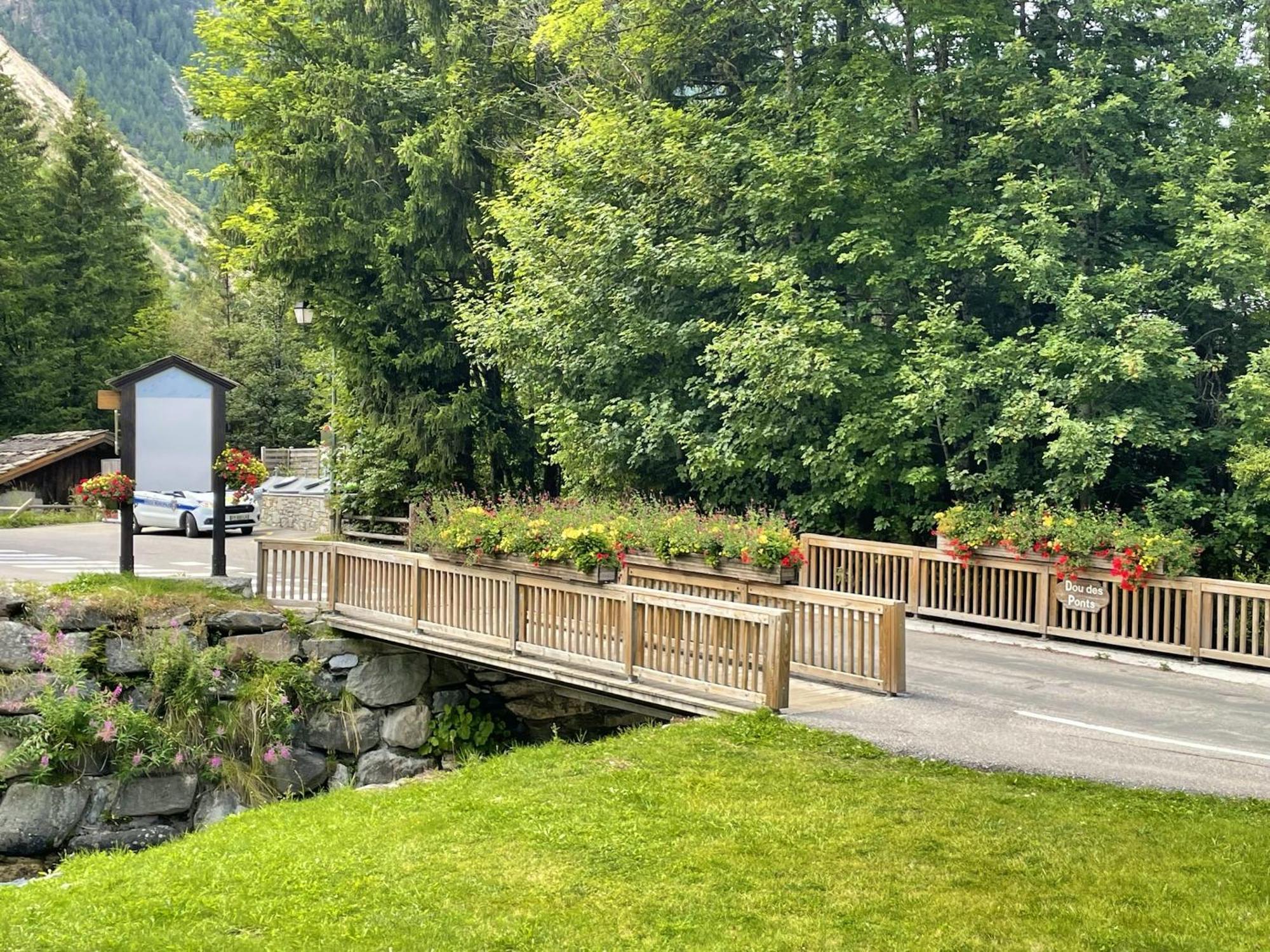 Appartement de 2 chambres a Pralognan la Vanoise a 900 m des pistes avec balcon amenage et wifi Extérieur photo